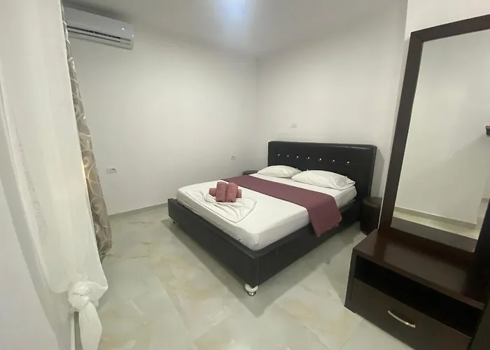 Farmhouse Qeparo *