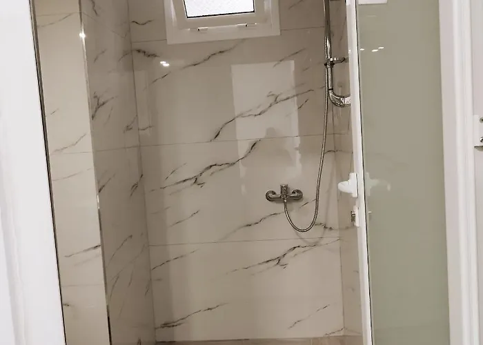 Farmhouse Qeparo * 科帕罗