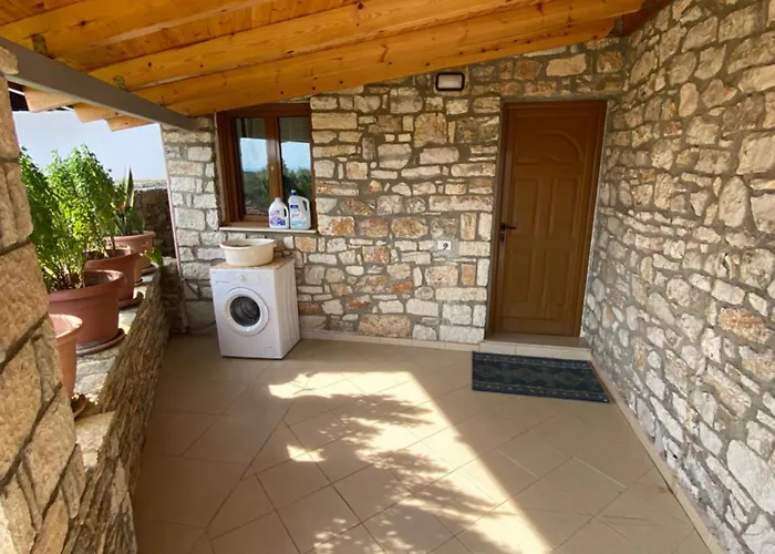 公寓 Farmhouse Qeparo 科帕罗